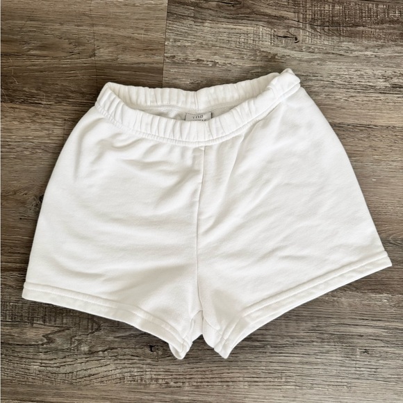 Aritzia Pants - Aritzia Tna fleece sweat shorts in white